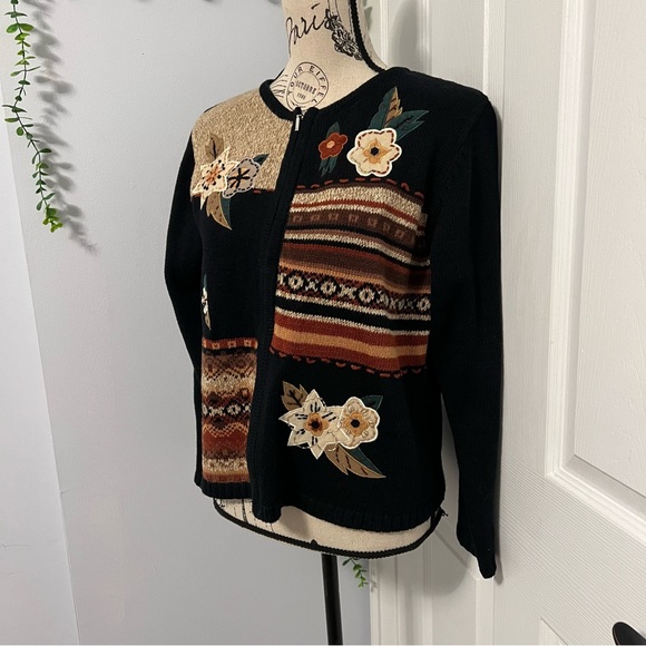 Erika Black and Brown Floral Cardigan - Picture 3 of 9